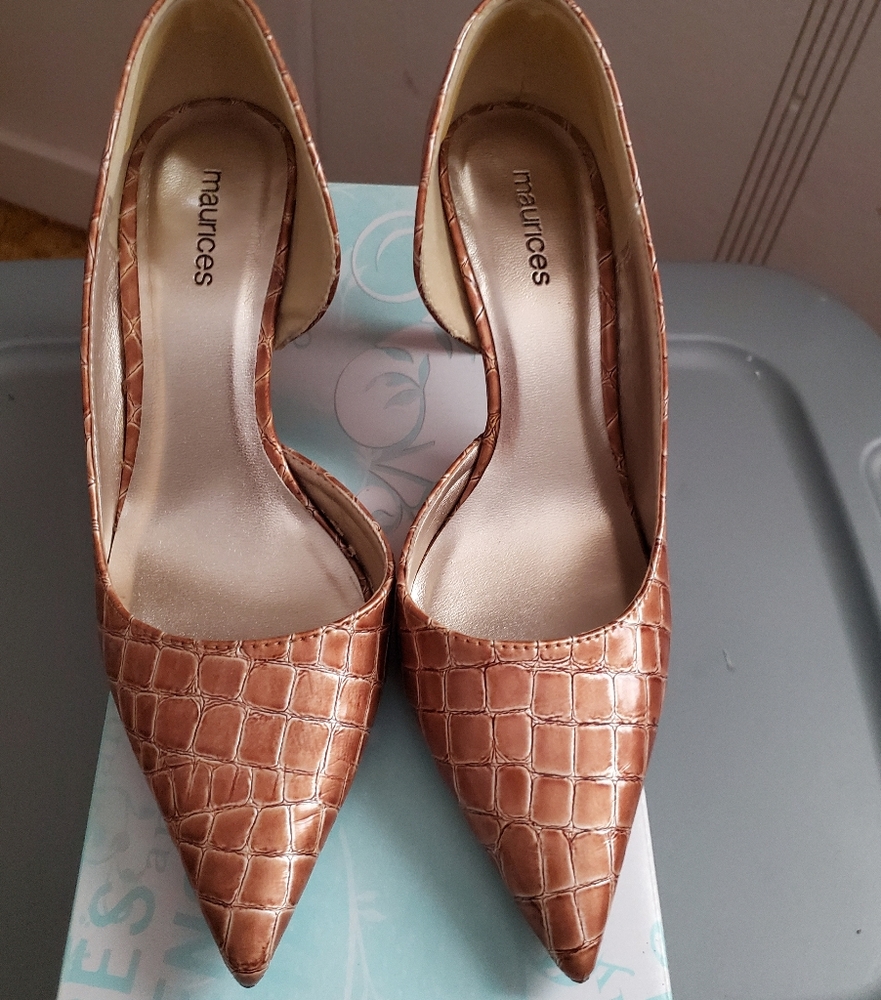 D'Orsay heels